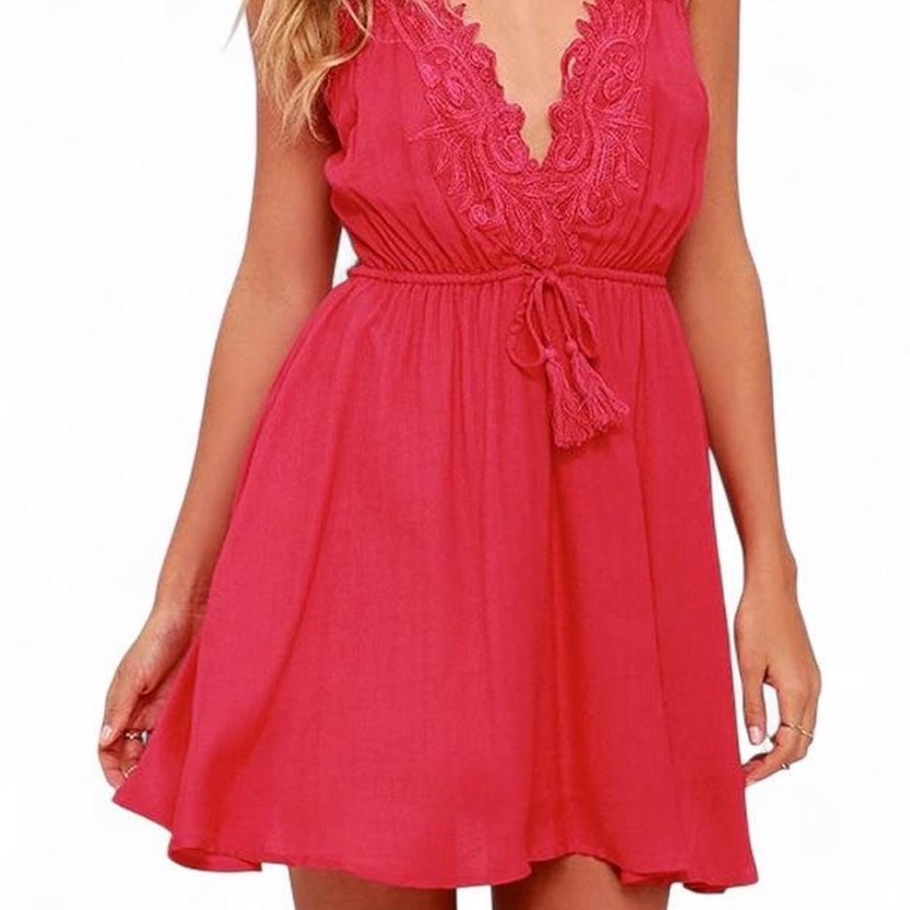 Lulu’s V-Neck Red Lace Trim Sundress Size Small